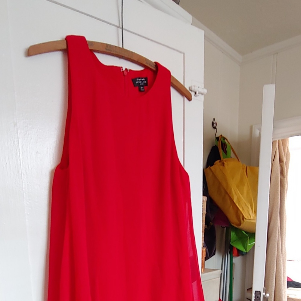 Red dress Tahari by Arthur S. Levine 8p
